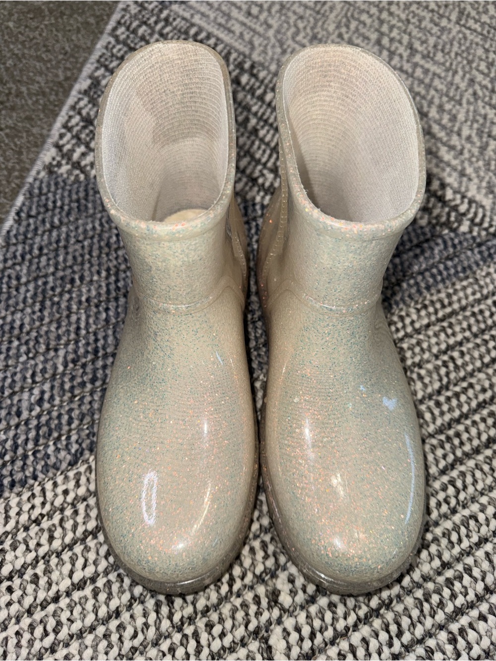 UGG Glitter Drizlita Short Rain Boots - Pearl White with Glitter - 9 - Picture 5 of 10